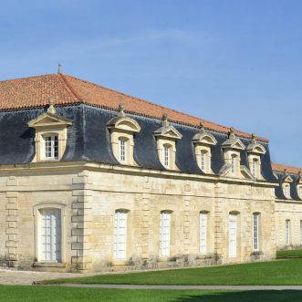 les dernières réalisations de SERCO HOLDING en Charente-Maritime au Château de la chaume à pont l’abbé d’Arnoult